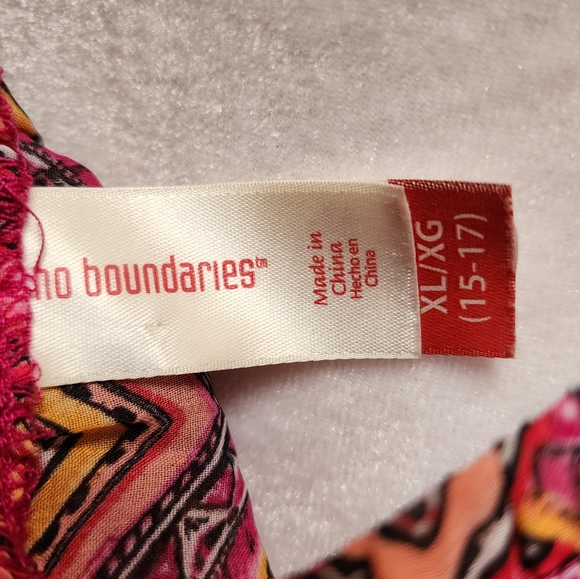 Sheer Beaded Halter Top Tribal Print Size Juniors XL (15-17) - Picture 8 of 8